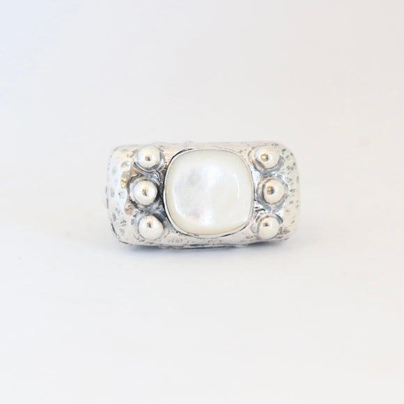 Mother of Pearl with 6 Sterling Beads Ring