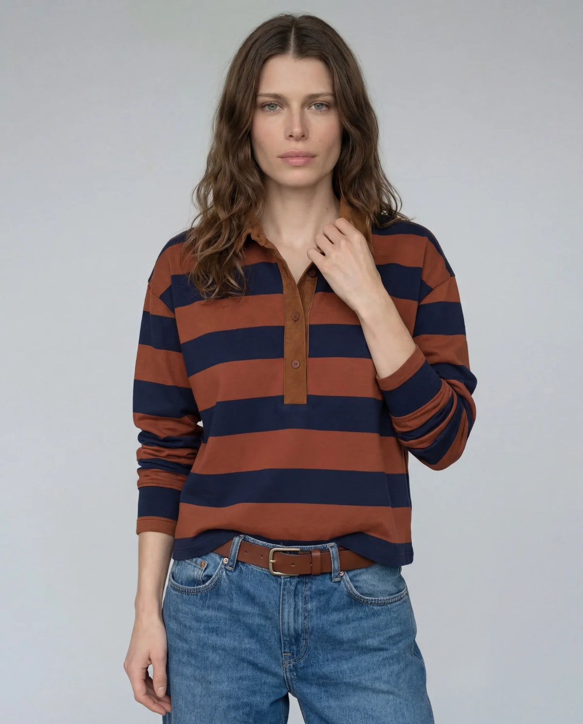 The Rugby Crop Shirt - Tobacco/Navy