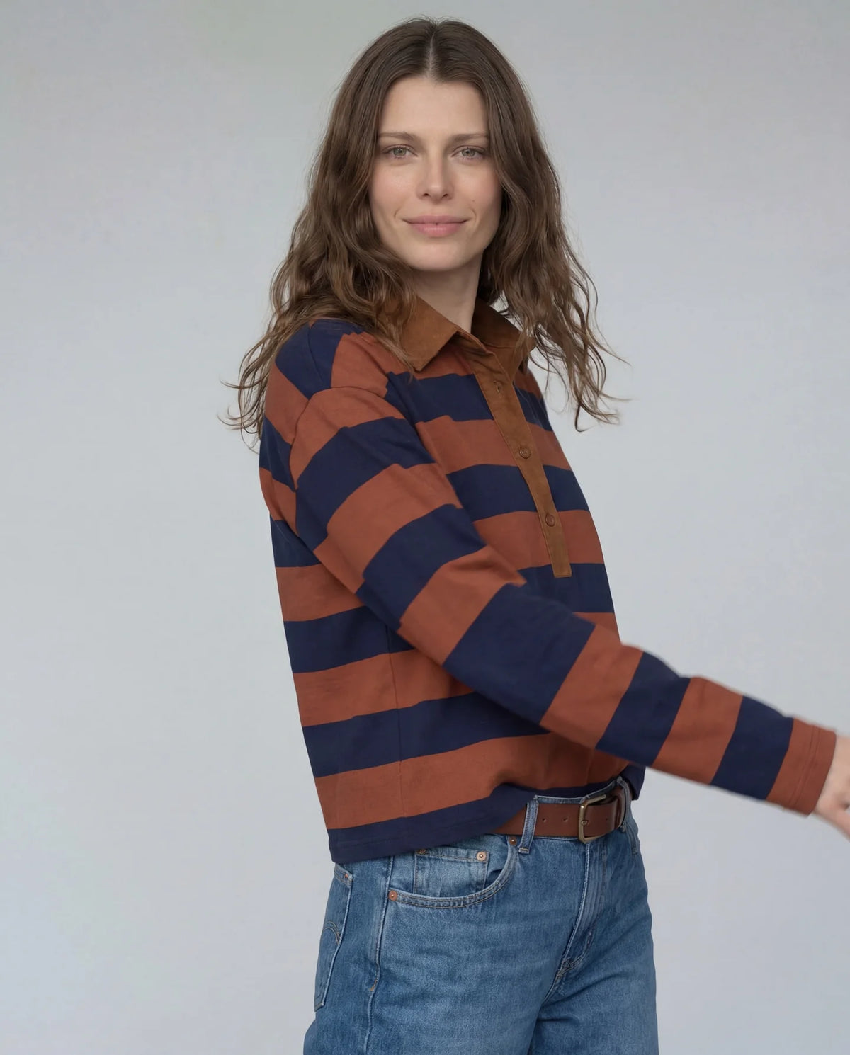 The Rugby Crop Shirt - Tobacco/Navy